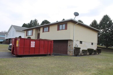 430 Shirley Ln, Dunmore, PA 18512 - photo 2