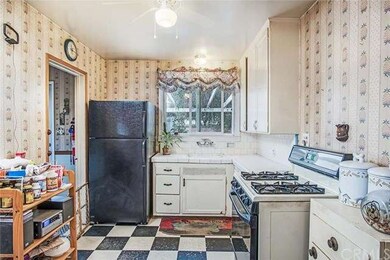 6036 Castana Ave, Lakewood, CA 90712 - photo 2