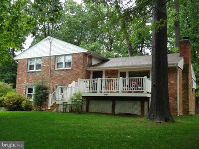 2424 Chestnut St, Falls Church, VA 22043 - photo 3