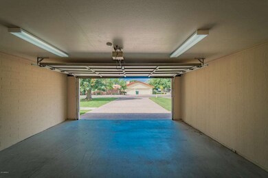 2 Car Garage
