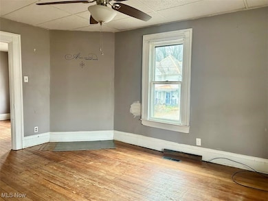 615 Wooster St, Marietta, OH 45750 - photo 2