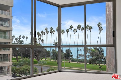 Park Plaza Condominiums unit 504N, Santa Monica, CA 90402 - photo 4