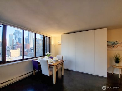 Royal Crest unit 1206, Seattle, WA 98121 - photo 4