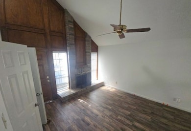 15706 Schumann Ln, Houston, TX 77083 - photo 5