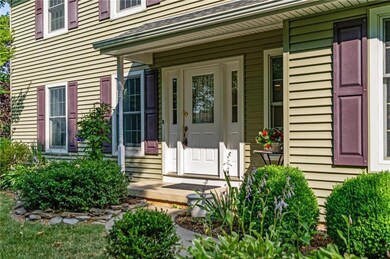 5361 Townsquare Dr, Macungie, PA 18062 - photo 2