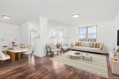 One Oakridge Owners Inc unit 6A, Eastchester, NY 10709 - photo 5