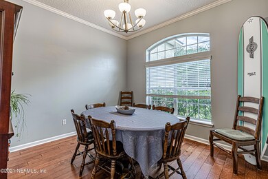 7-Dining Room