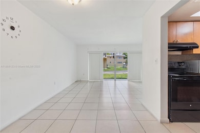 7430 SW 82nd St unit D105, Miami, FL 33143 - photo 4