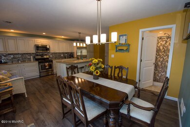 61246 Lenawee Cass Dining room (3)