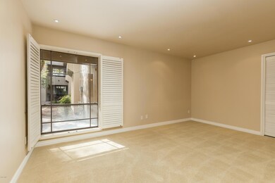 005_Bedroom