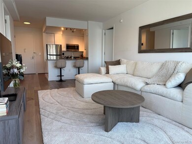 52-03 Center Blvd unit 928, Queens, NY 11101 - photo 4