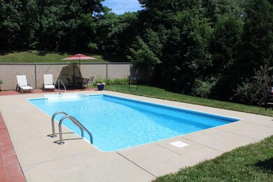 The perfect yard for summer...