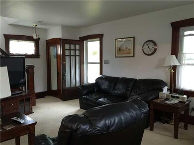 Living Room. Large Living room with newer carpet a