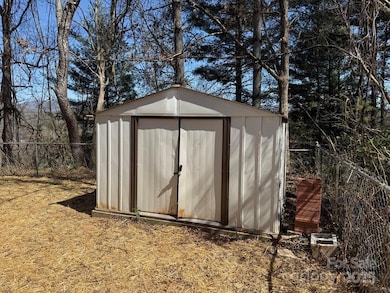 125 Dearmin Terrace, Franklin, NC 28734 - photo 5