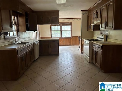 2737 Main St, Brent, AL 35034 - photo 4