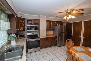 717 Draper Ave, Schenectady, NY 12306 - photo 3