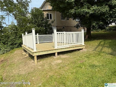 525 Hazle St, Tamaqua, PA 18252 - photo 4