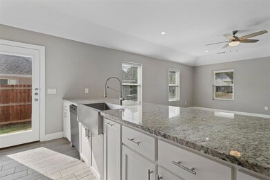 716 W Hull St, Denison, TX 75020 - photo 7