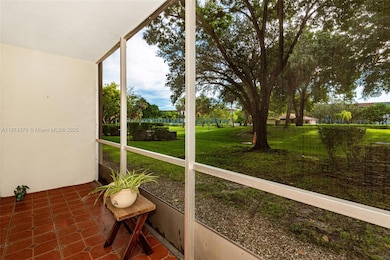 Ivanhoe West At Century Village unit 108G, Pembroke Pines, FL 33027 - photo 2