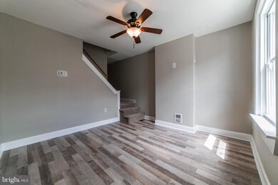 1210 E 11th St, Crum Lynne, PA 19022 - photo 2