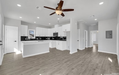 918 Dawson St unit 2, San Antonio, TX 78202 - photo 2