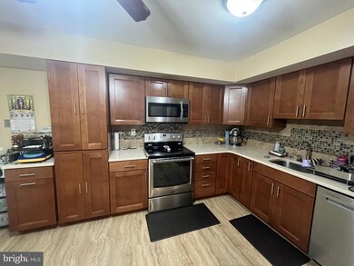 1383 Needham Cir, Hatfield, PA 19440 - photo 5