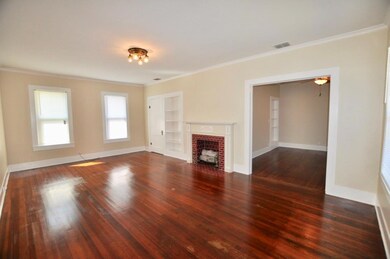 201 W Columbia St, Weatherford, TX 76086 - photo 2