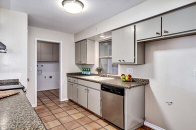 2.   Kitchen (1)