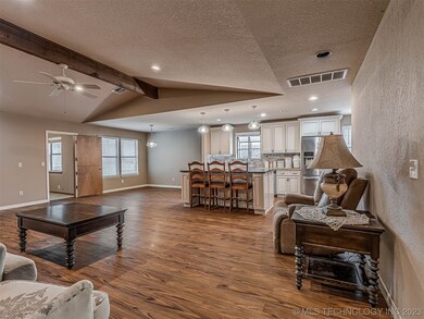 All real wood beams!