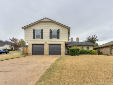 7135 N Comanche Ave, Warr Acres, OK 73132 - photo 2