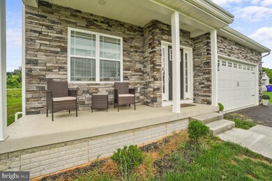 7710 Kemp Ln, Frederick, MD 21702 - photo 2