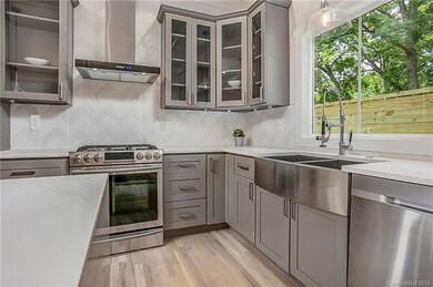 The perfect modern farm sink