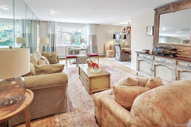 200 S Middle Neck Rd unit J-6, Great Neck, NY 11021 - photo 5