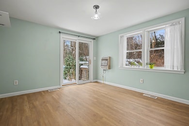 21 Vindale Rd, Hooksett, NH 03106 - photo 4