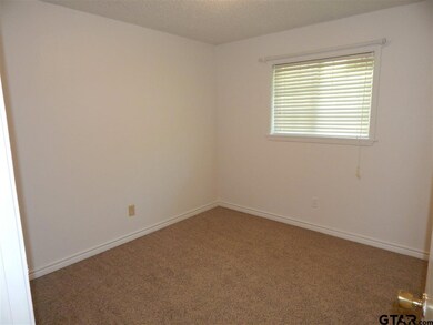 6137 6137 Mesquite Dr, Tyler, TX 75707 - photo 3