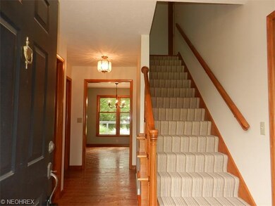 432 Eldridge Rd, Aurora, OH 44202 - photo 2