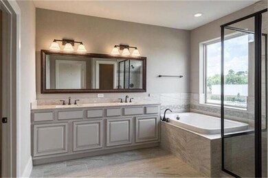 8611 Costmary Ln, Houston, TX 77055 - photo 7