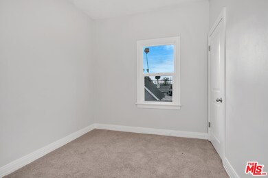 2015 Buckingham Rd, Los Angeles, CA 90016 - photo 3