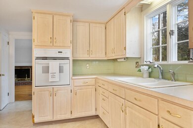 13 Algonquin Rd, Acton, MA 01720 - photo 5