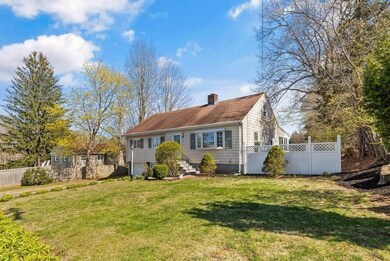 8 Wakefield St, Reading, MA 01867 - photo 3