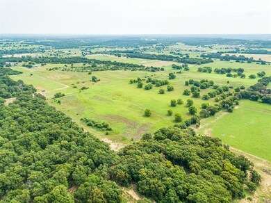 251 Oak Ln, Weatherford, TX 76088 - photo 4