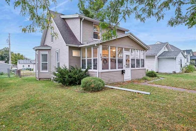 648 22nd Ave SW, Cedar Rapids, IA 52404 - photo 2