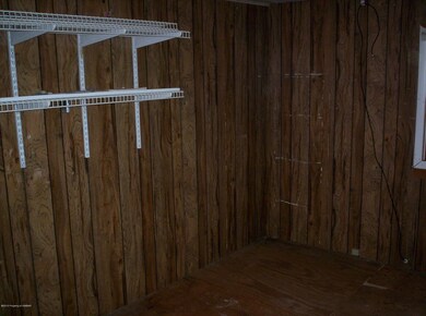 460 Ridge Ave, Dallas, PA 18612 - photo 5