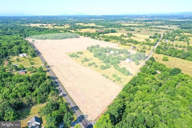 135 Longmarsh Rd, Berryville, VA 22611 - photo 4