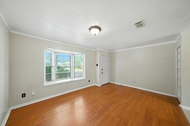 10666 Hazelhurst Dr unit 22, Houston, TX 77043 - photo 4