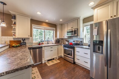 468 Lake Loop Drive