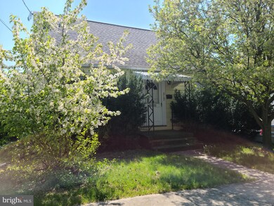317 N Franklin St, Waynesboro, PA 17268 - photo 2