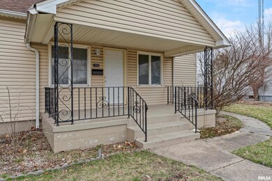 1502 Delavan St, Lincoln, IL 62656 - photo 3