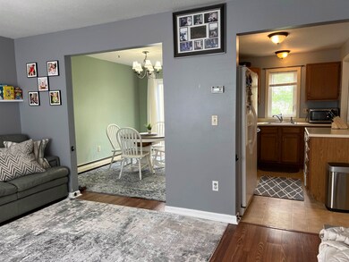 76 Colonial Dr unit 14, White River Junction, VT 05001 - photo 3