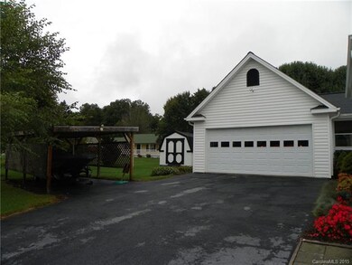 1513 Dana Rd, Hendersonville, NC 28792 - photo 4